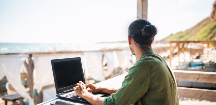 5 Signs That Youd Be Better Off Working Remotely 2